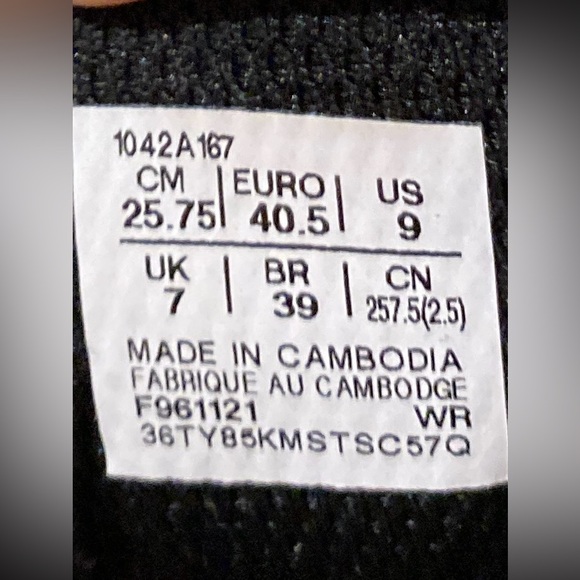 ASICS women athletic shoes 9 - Picture 3 of 9